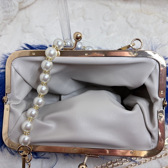 Blue Faux Fur Handbag with Pearl Strap - Picture 4 of 9